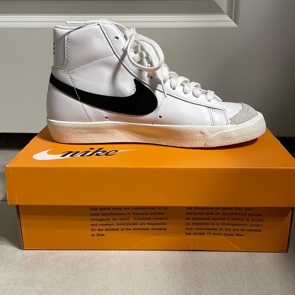 Womens Nike Blazer Mid ‘77